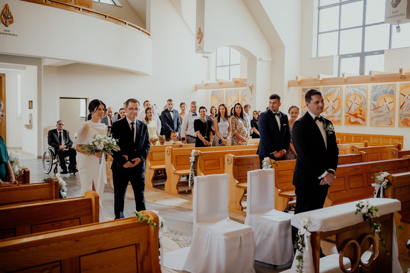 wesele w stodole pod kasztanami bystra fotograf slubny stylovacom 048