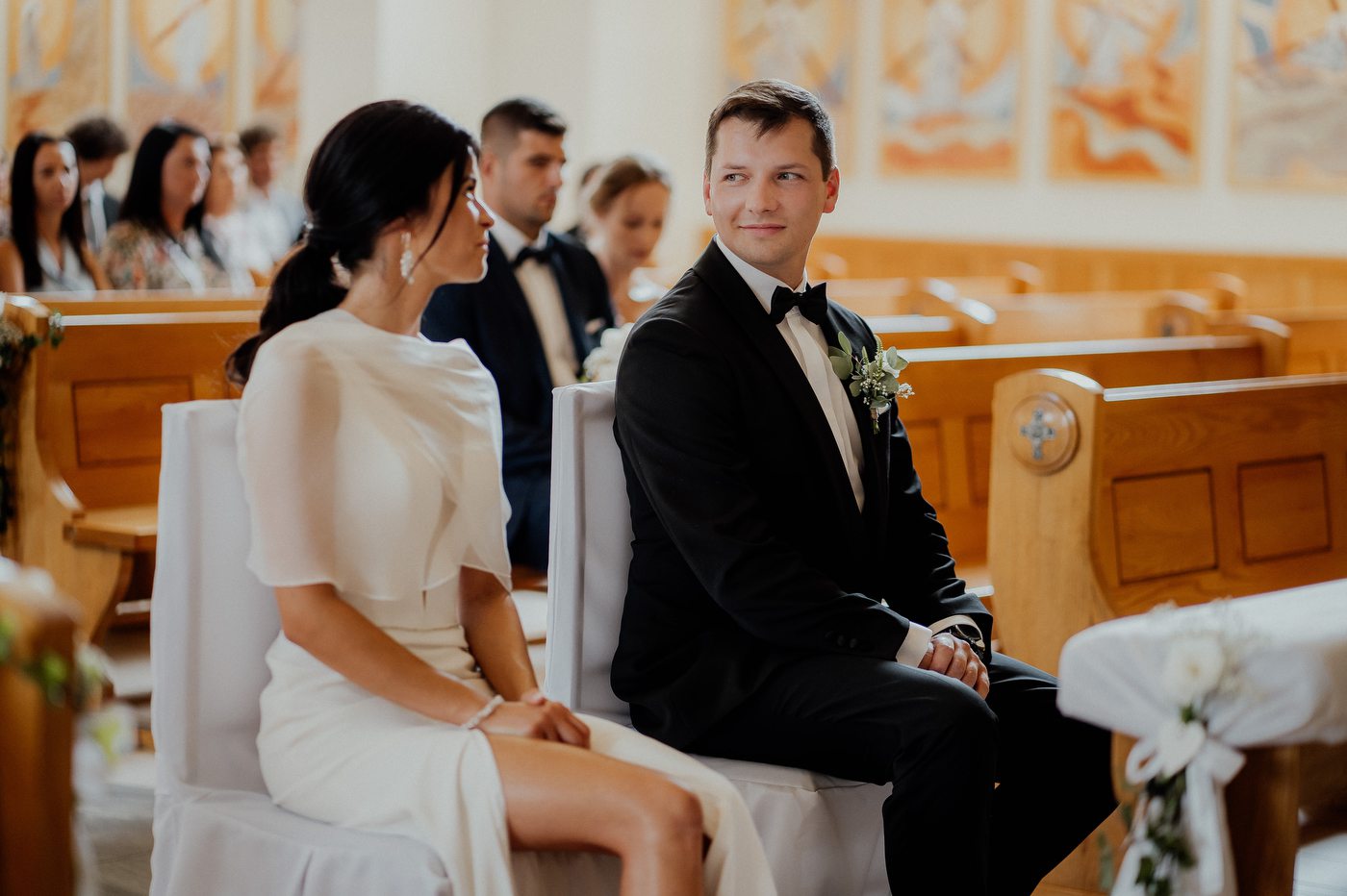 wesele w stodole pod kasztanami bystra fotograf slubny stylovacom 051