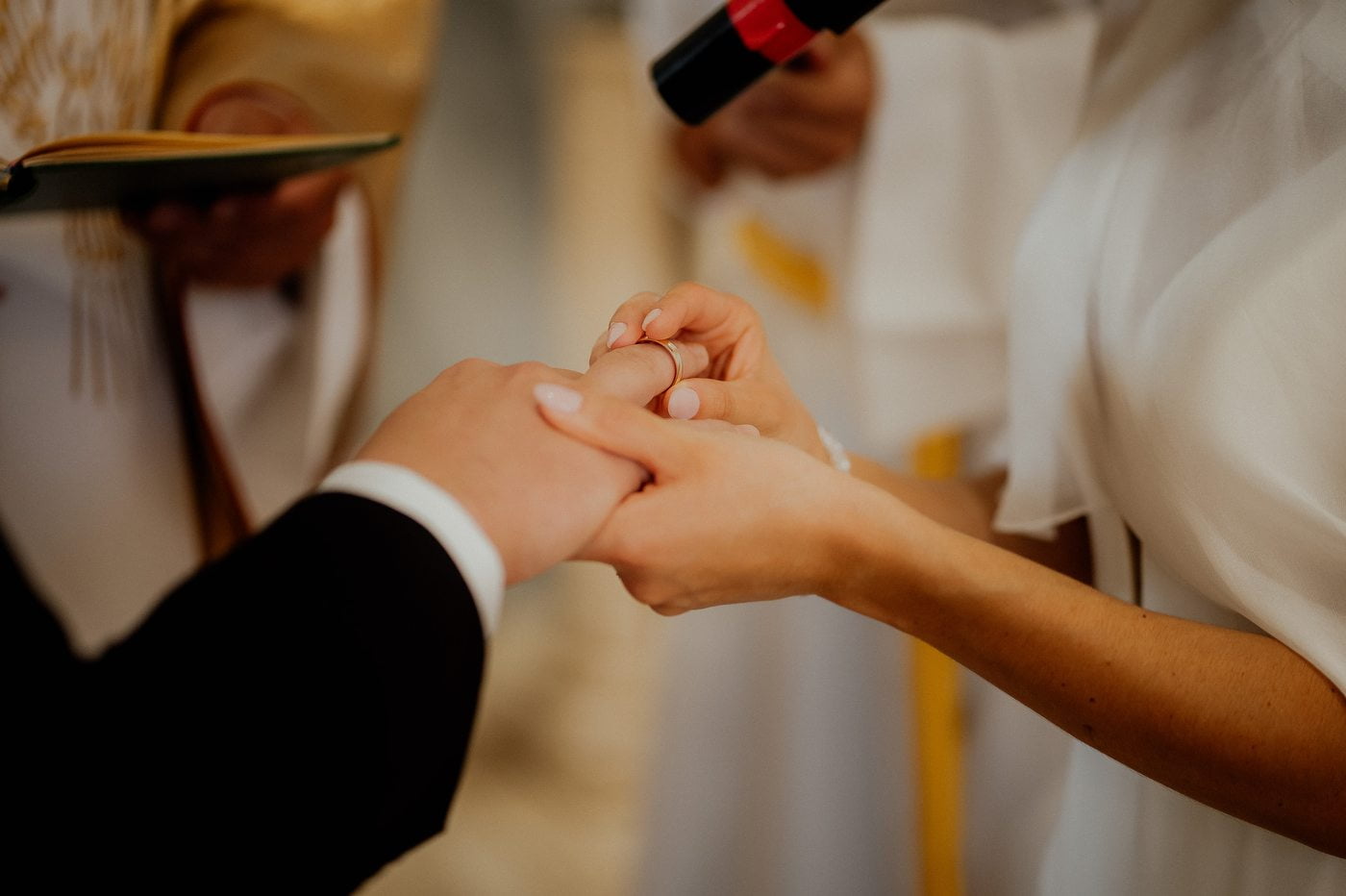 wesele w stodole pod kasztanami bystra fotograf slubny stylovacom 057