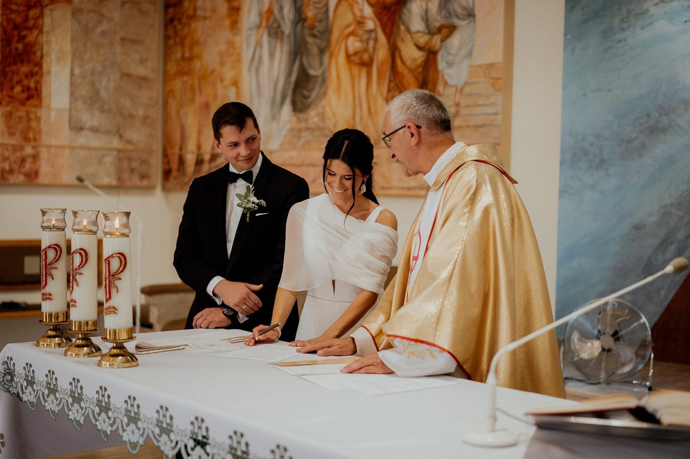 wesele w stodole pod kasztanami bystra fotograf slubny stylovacom 062