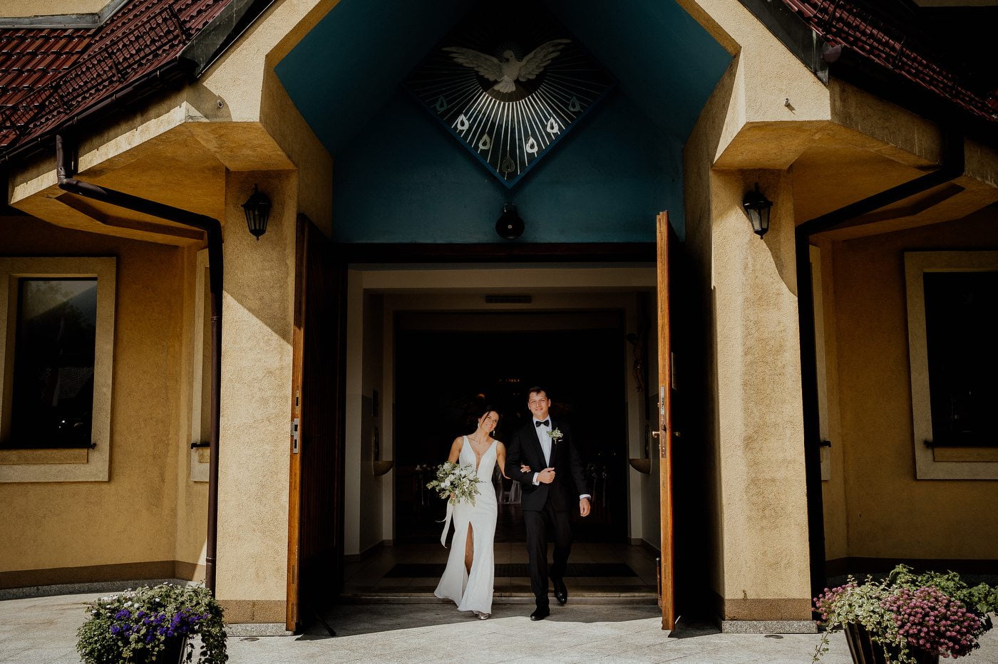 wesele w stodole pod kasztanami bystra fotograf slubny stylovacom 064