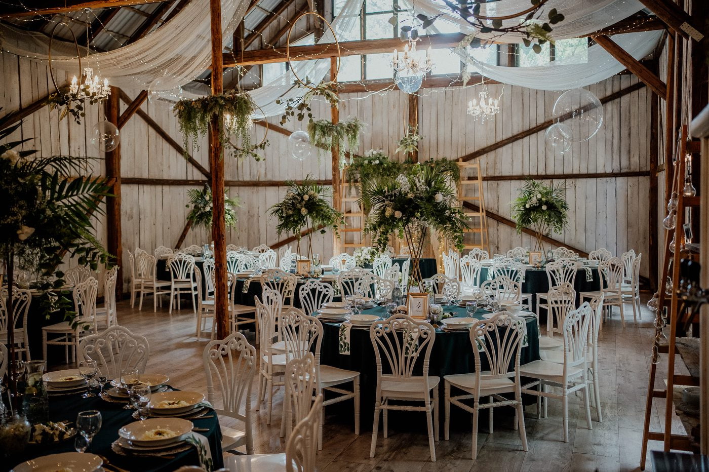 wesele w stodole pod kasztanami bystra fotograf slubny stylovacom 065 1