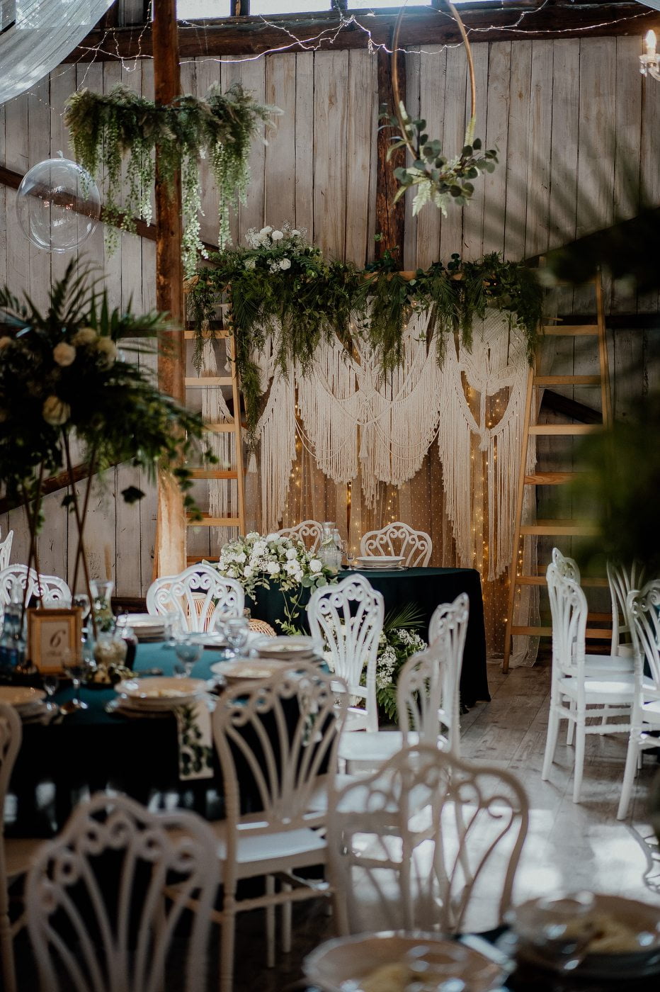 wesele w stodole pod kasztanami bystra fotograf slubny stylovacom 068